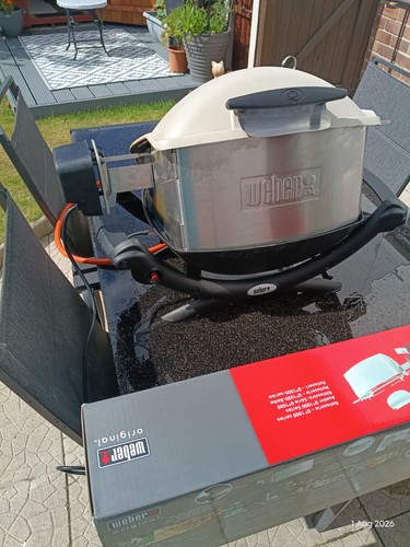Weber q1000 bbq - gas, with